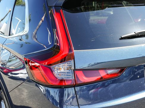 Used 2025 Honda CR-V EX-L image 8