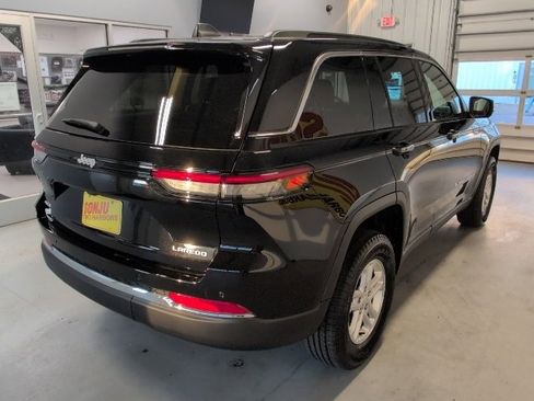 New 2025 Jeep Grand Cherokee Laredo w/ Luxury Tech Group I image 5
