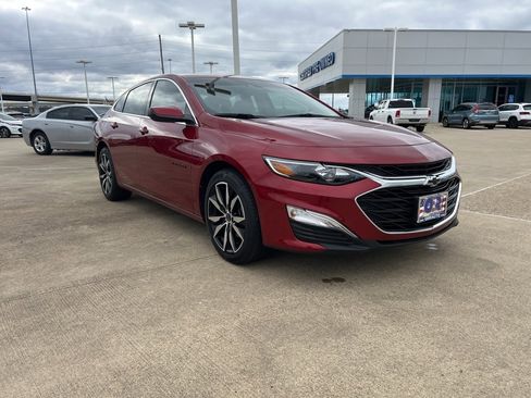 Used 2024 Chevrolet Malibu RS w/ LPO, Floor Liner Package image 4