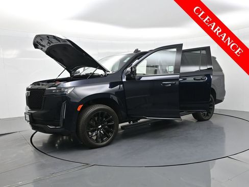 Used 2023 Cadillac Escalade ESV Sport Platinum w/ LPO, ONYX Package image 44