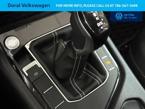 Used 2025 Volkswagen Taos SE FWD image 21