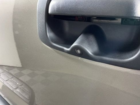 Used 2002 GMC Sierra 2500 SLT w/ SLT Marketing Option Pkg image 8