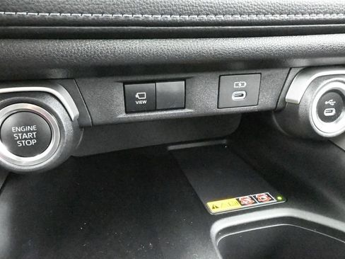 Used 2025 Toyota Grand Highlander AWD image 22