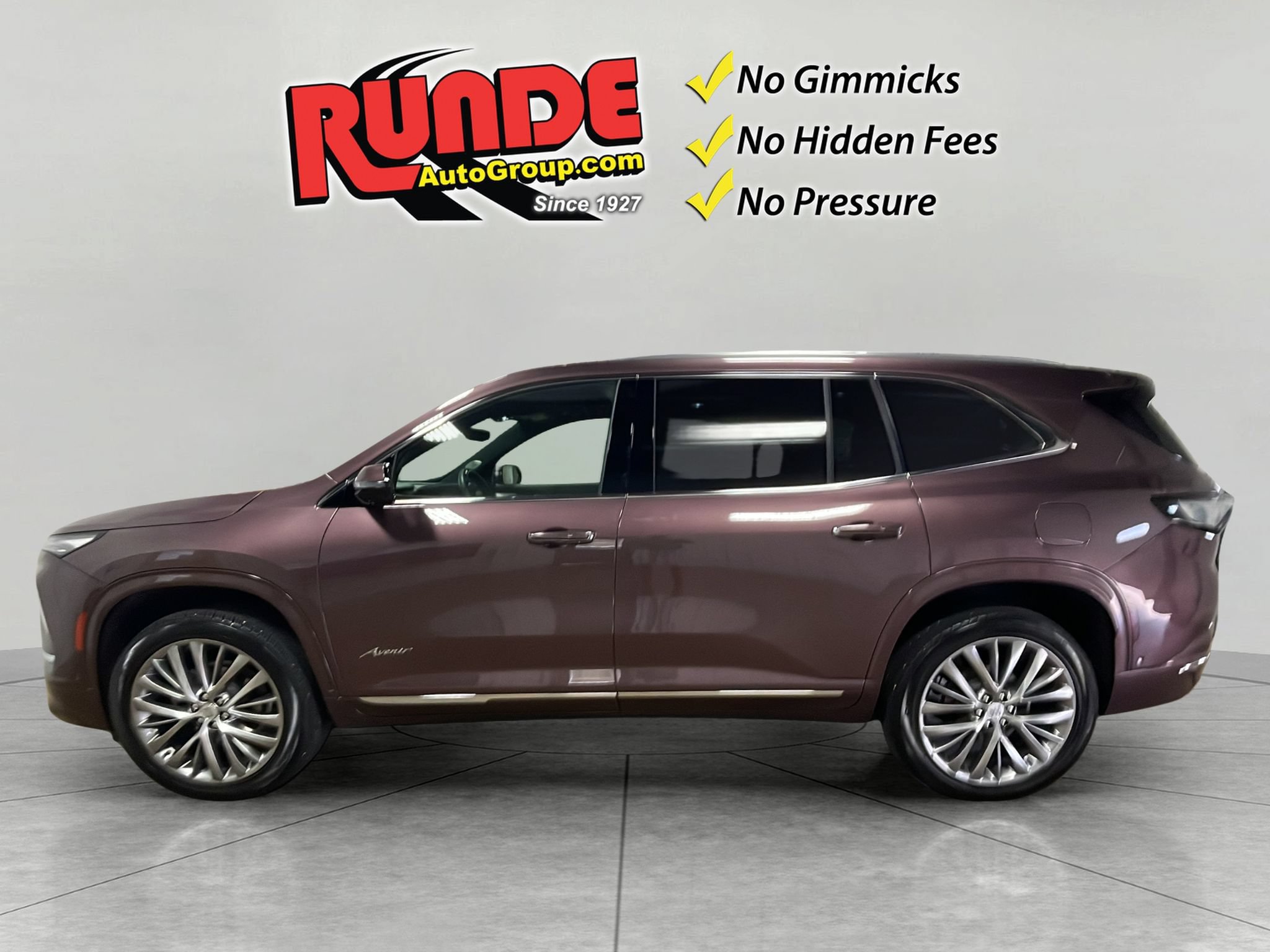 Used 2025 Buick Enclave Avenir w/ Super Cruise Package AWD/4WD image 3