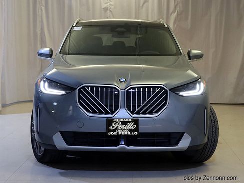 Used 2025 BMW X3 xDrive30i w/ Premium Package image 5