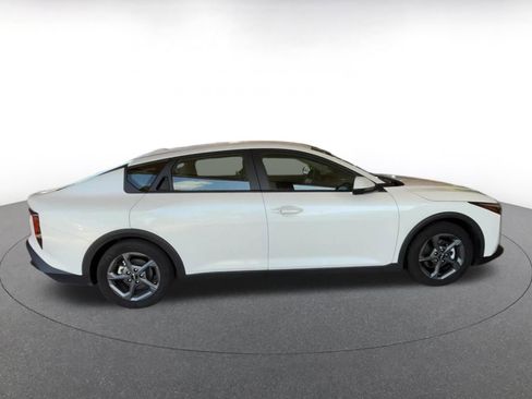 Used 2025 Kia K4 FWD image 16