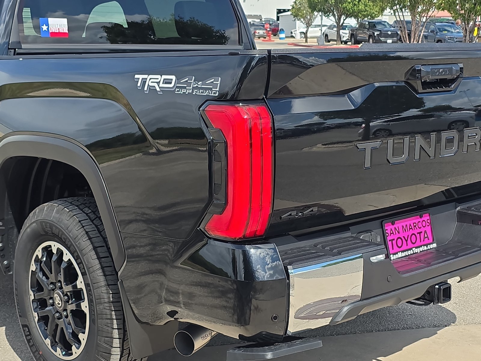 New 2026 Toyota Tundra SR5 w/ TRD Off-Road Premium Package AWD/4WD image 28