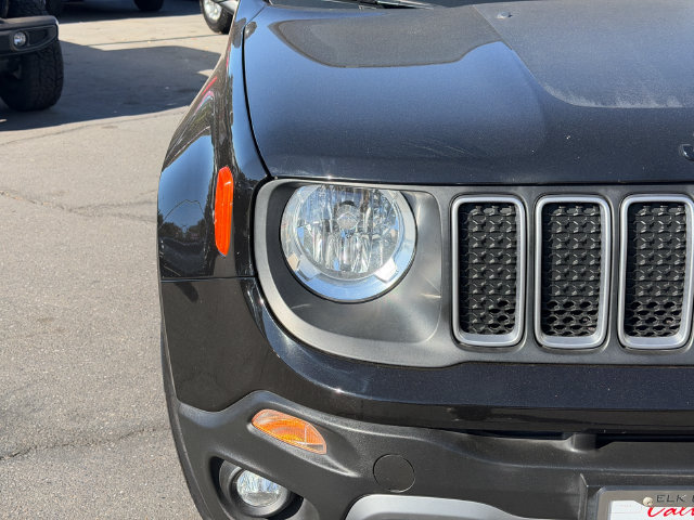Used 2023 Jeep Renegade Latitude AWD/4WD image 5