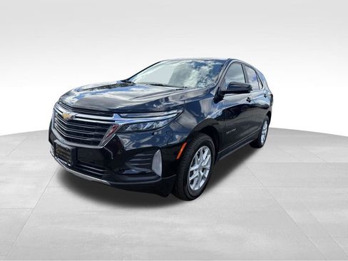 Used 2023 Chevrolet Equinox LT image 1