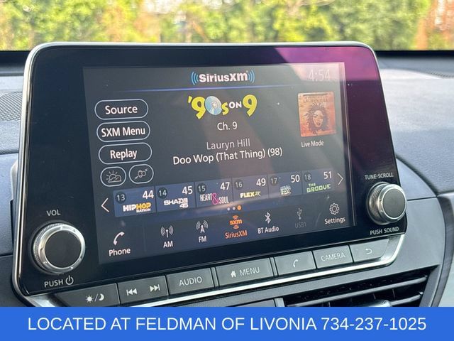 Used 2024 Nissan Altima 2.5 SV FWD image 13