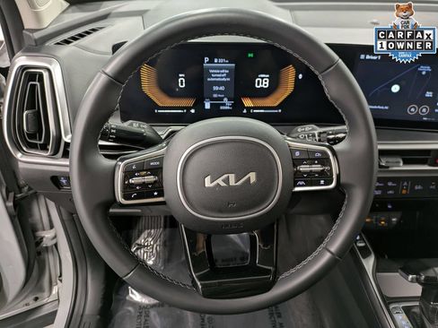 Certified 2024 Kia Sorento S w/ Panoramic Sunroof Package AWD/4WD image 20