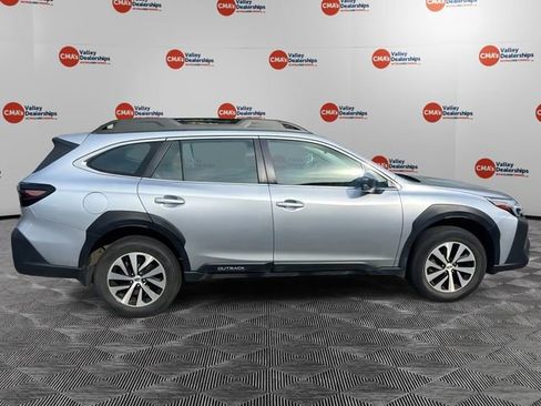 Certified 2023 Subaru Outback AWD/4WD image 8