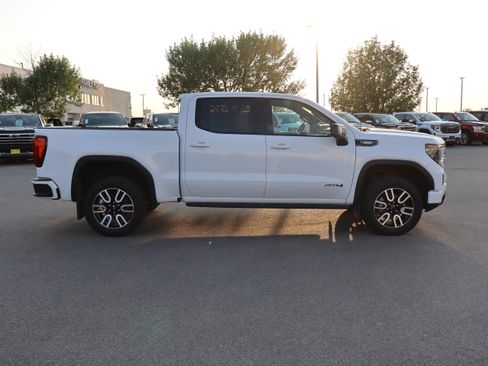 Certified 2024 GMC Sierra 1500 AT4 w/ Technology Package AWD/4WD image 8