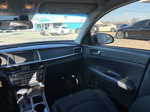 Used 2020 Kia Optima LX image 20