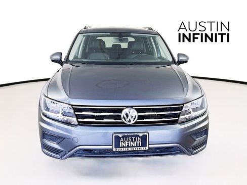 Used 2021 Volkswagen Tiguan SE image 2