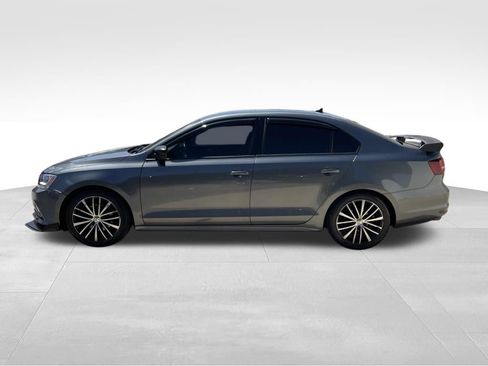 Used 2016 Volkswagen Jetta Sport FWD image 8