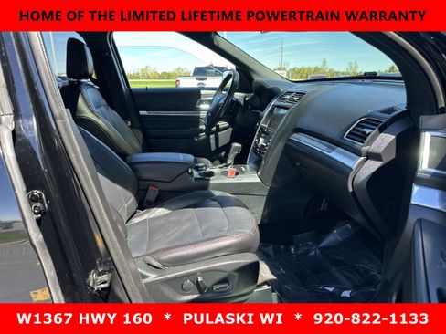 Used 2018 Ford Explorer Sport AWD/4WD image 4