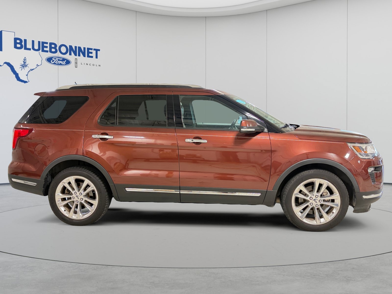 Used 2018 Ford Explorer Limited FWD image 4