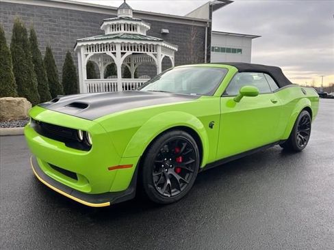 New 2023 Dodge Challenger SRT Hellcat RWD image 3