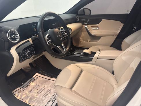 Used 2020 Mercedes-Benz CLA 250 image 15