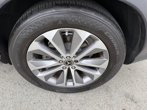Used 2021 Mercedes-Benz GLE 350 4MATIC image 13