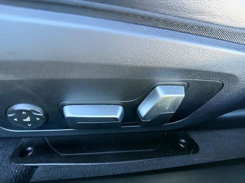 Used 2024 BMW M440i Convertible w/ Premium Package RWD image 11