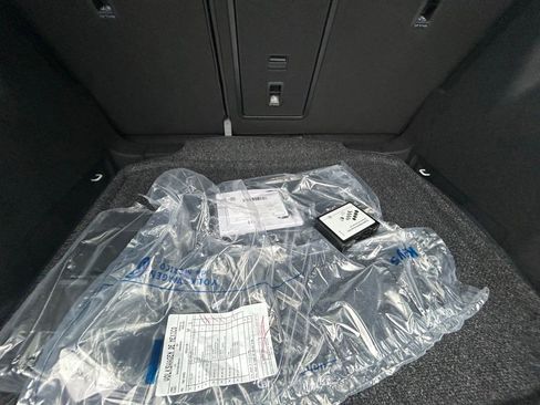 New 2026 Volkswagen Taos SE image 41