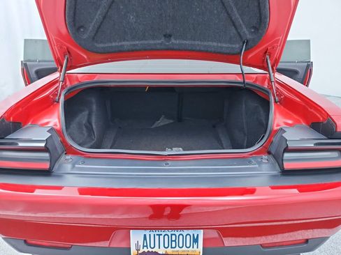 Used 2016 Dodge Challenger SRT Hellcat image 10