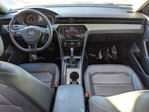 Used 2021 Volkswagen Passat 2.0T SE image 13