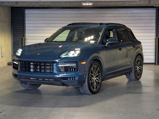 Used 2025 Porsche Cayenne video 1