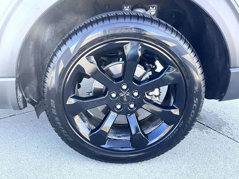 Used 2023 Ford Explorer ST-Line w/ Class IV Trailer Tow Package image 27