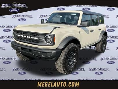 New 2026 Ford Bronco 4-Door w/ Sasquatch Package