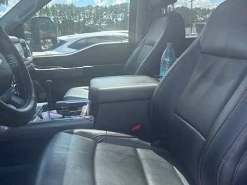 Used 2024 Ford F250 Lariat w/ Black Appearance Package AWD/4WD image 6