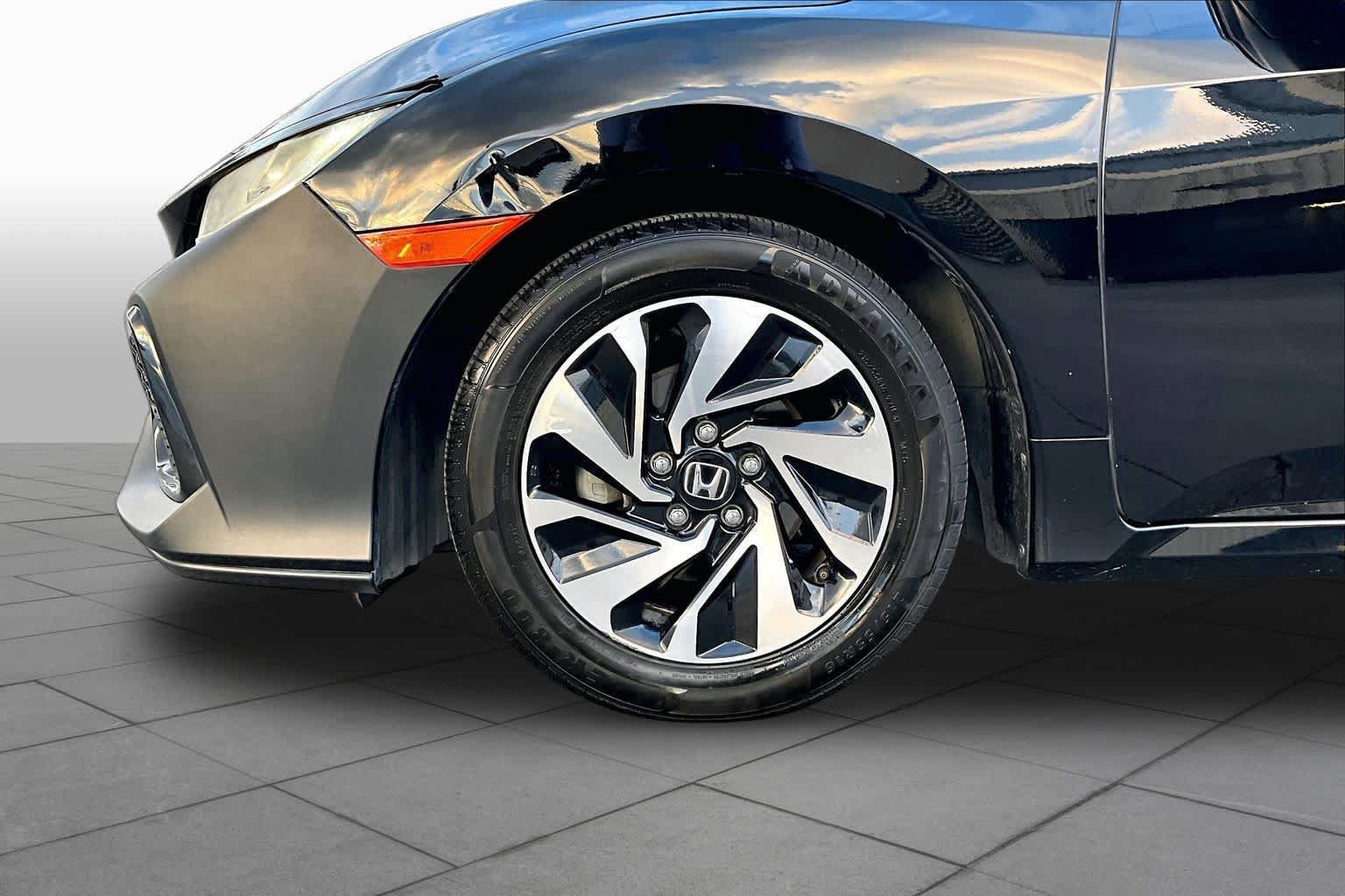 Used 2019 Honda Civic LX image 10