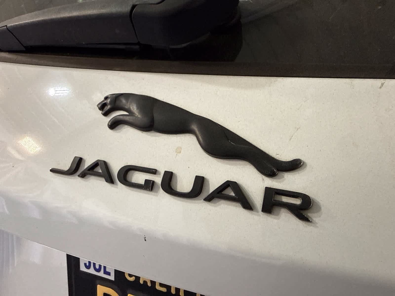 Used 2018 Jaguar F-PACE Premium AWD/4WD image 13