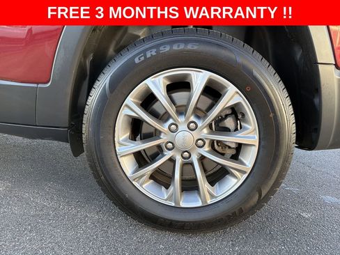 Used 2021 Jeep Cherokee Latitude Plus w/ Sun & Sound Group image 33