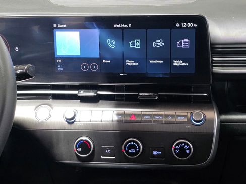 Certified 2024 Hyundai Kona SE image 25