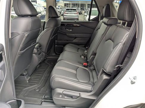 New 2025 Honda Pilot Touring image 32