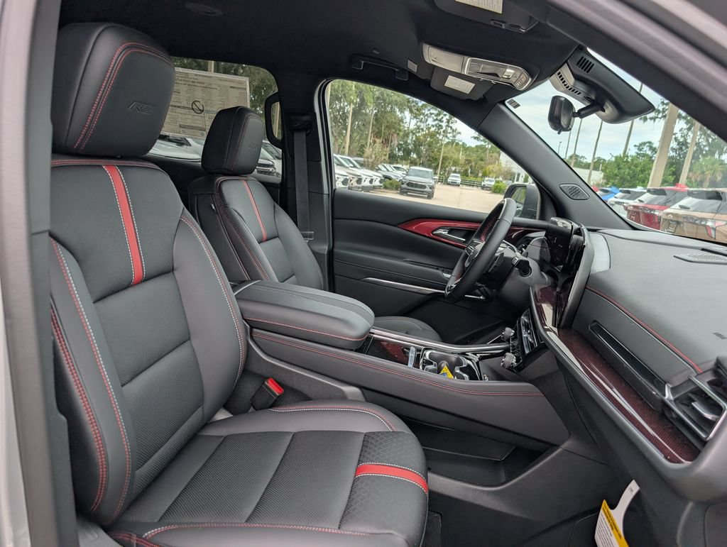 New 2026 Chevrolet Traverse RS FWD image 17
