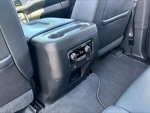 Used 2021 Chevrolet Tahoe RST AWD/4WD image 25