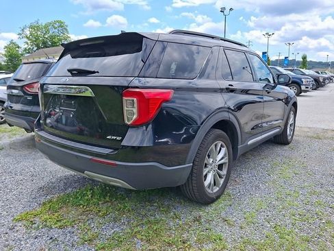 Used 2021 Ford Explorer XLT w/ Equipment Group 202A AWD/4WD image 10