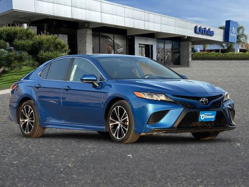 Used 2019 Toyota Camry SE image 9