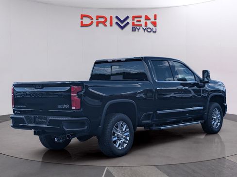 New 2026 Chevrolet Silverado 2500 High Country AWD/4WD image 5