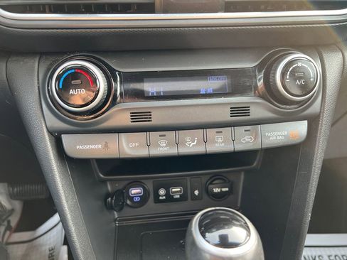 Used 2019 Hyundai Kona Ultimate image 27