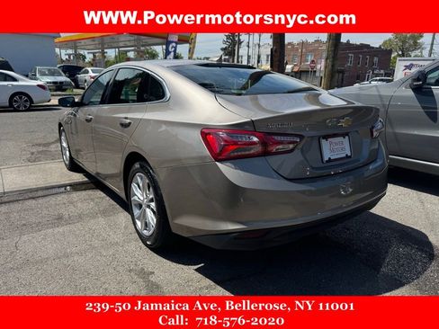Used 2022 Chevrolet Malibu LT image 3