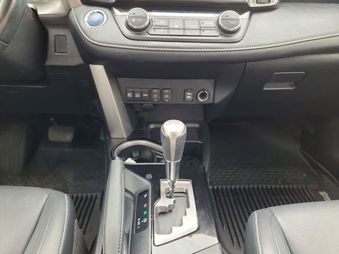 Used 2017 Toyota RAV4 Limited w/ Advanced Technology Package image 11