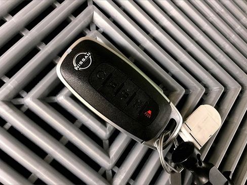 New 2025 Nissan Murano SL image 13