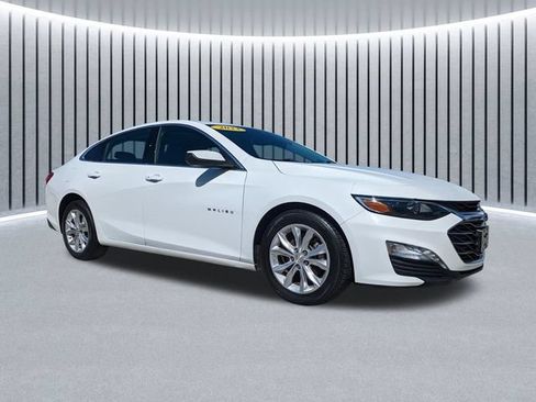 Used 2023 Chevrolet Malibu LT FWD image 2