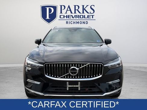 Used 2023 Volvo XC60 B5 Plus FWD image 2