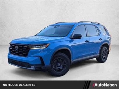 Used 2025 Honda Pilot TrailSport